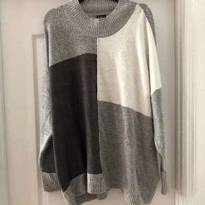 NWOT Cozy Grey Colorblock Torrid Sweater